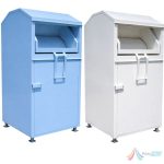 Containerul pentru reciclarea deșeurilor textile este soluția ideală pentru colectarea eficientă a hainelor uzate în spații publice, instituții și zone urbane. Cu un volum generos de 1.7–2 m³, acest container textile este proiectat pentru utilizare intensivă și siguranță maximă. Fabricat din tablă de oțel rezistentă și acoperit prin vopsire în câmp electrostatic, containerul oferă protecție excelentă împotriva coroziunii și factorilor de mediu. Sistemul de introducere cu tambur basculant permite utilizarea ușoară, prevenind în același timp accesul neautorizat sau extragerea deșeurilor. Containerul este prevăzut cu sistem antifurt, încuietoare sigură și ușă de acces pentru golire, fiind compatibil cu utilizarea în programe de reciclare și colectare selectivă.